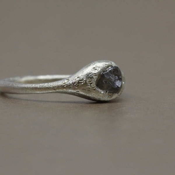 Transforming a heirloom ring into a sculptural rough diamond ring