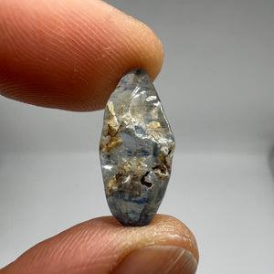 Gemstone De stash Sale - Double terminated polished sapphire crystal