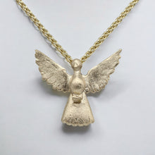 Load image into Gallery viewer, Dove pendant in yellow gold by Tamara Gomez 1