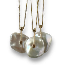 Load image into Gallery viewer, Tamara Gomez pearl sequin pendant in yellow gold