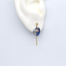 Load image into Gallery viewer, Ombre blue sapphire sequin-style single drop earring in yellow gold with delicate chain detail, handcrafted by Tamara Gomez
