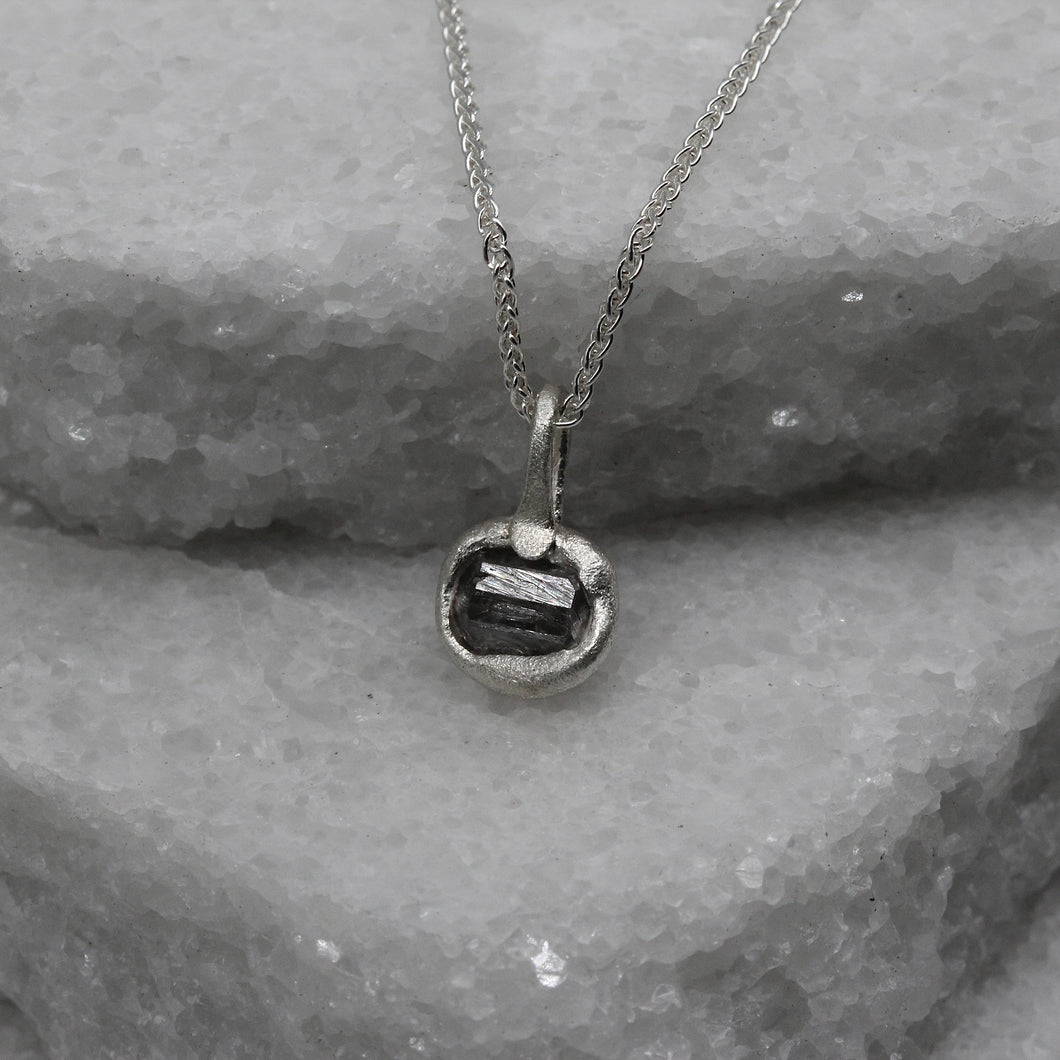 Molten Set Rough Diamond Pendant Necklace in Silver – Signature Collection by Tamara Gomez