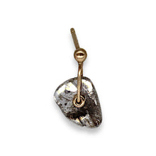 Load image into Gallery viewer, Tamara Gomez TGSQE13 Single diamond slice sequin earrings in yellow gold