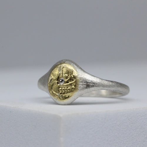 Tamara Gomez TGR32 Handcrafted Fanam Signet Ring in Sterling Silver and Gold with Rose Cut White Diamond 4