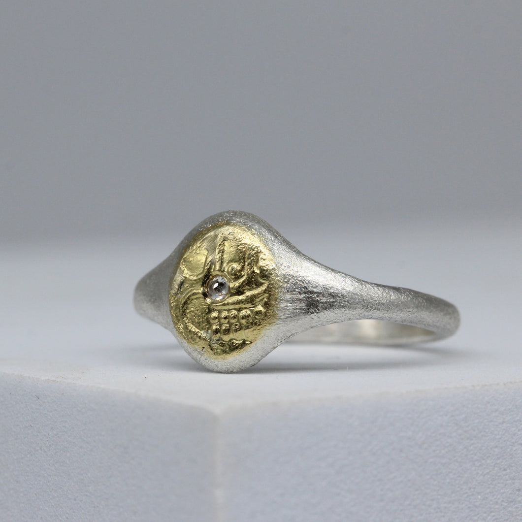 Tamara Gomez TGR32 Handcrafted Fanam Signet Ring in Sterling Silver and Gold with Rose Cut White Diamond 4