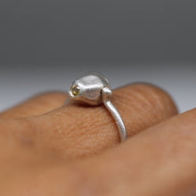 Load image into Gallery viewer, Tamara Gomez MA123 Abacus yellow sapphire ring worn on hand side detail