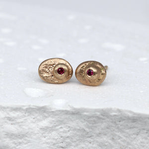 Oddity Sculptural Ear Studs in 9ct Yellow Gold with Rubies