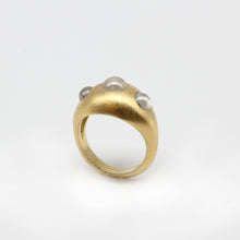 Load image into Gallery viewer, Diamond cabochon bombé ring in yellow gold