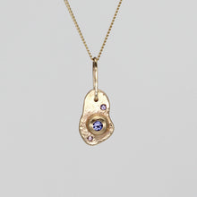 Load image into Gallery viewer, Oddity sculptural pendant necklace in yellow gold with sapphires