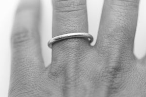 18ct white gold wedding ring 2mm wide by Tamara Gomez